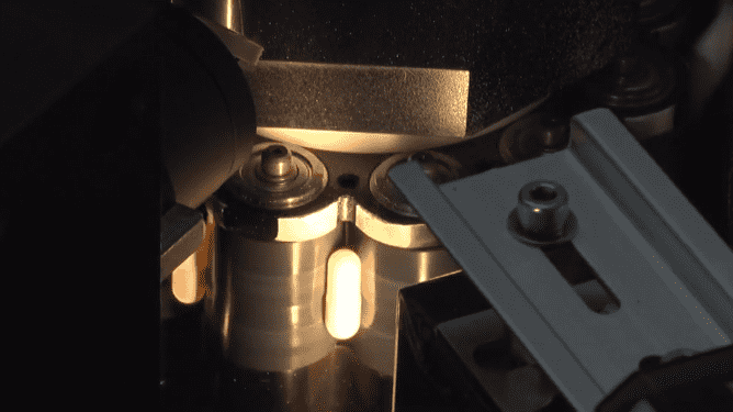 capsule molding and cutting 3